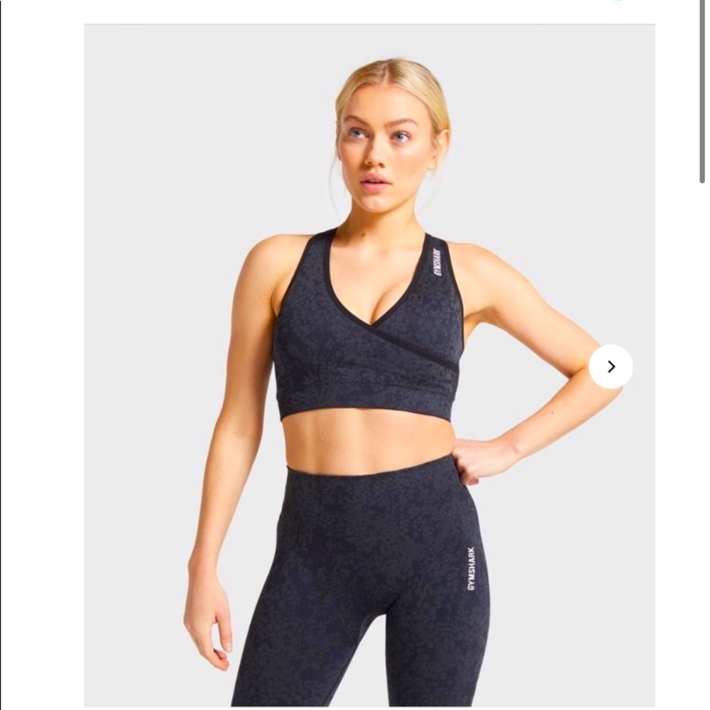 BRAND NEW ✨ gymshark animal sports bra - size S
